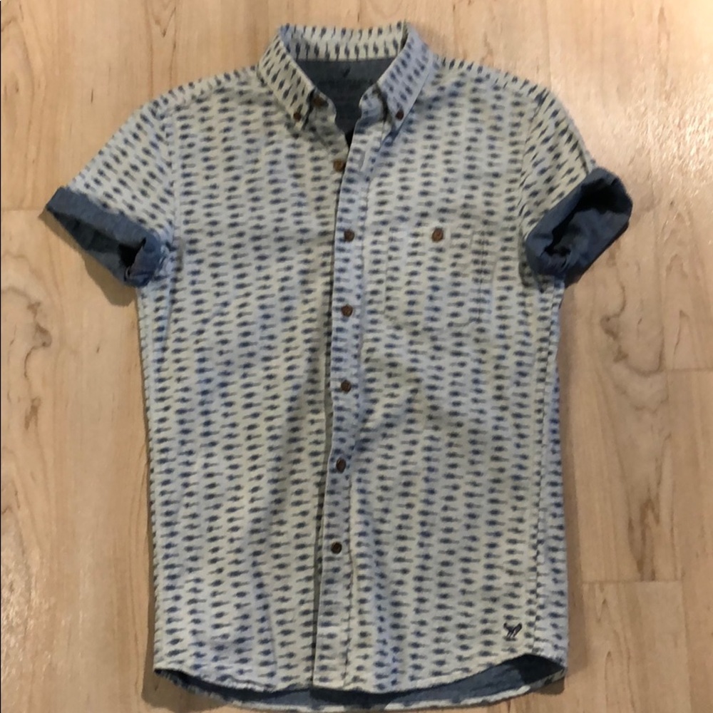 AE Printed Short-Sleeve Button Down shirt